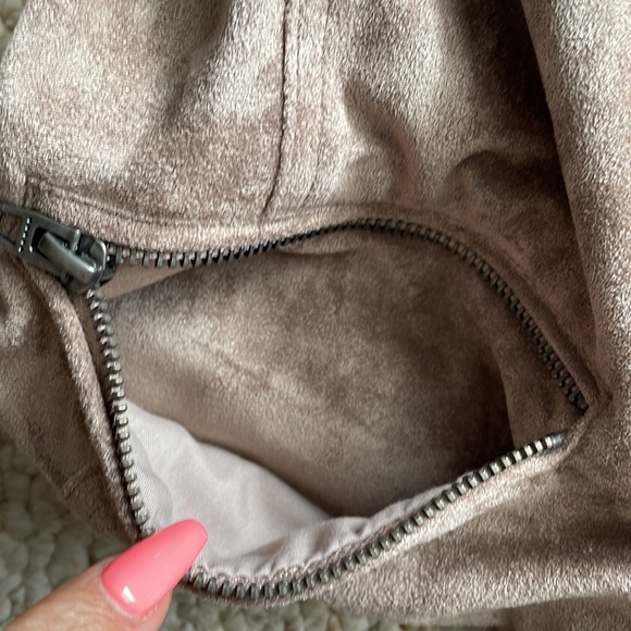 🔥NWT! Blank NYC faux suede tan moto jacket - Picture 8 of 12